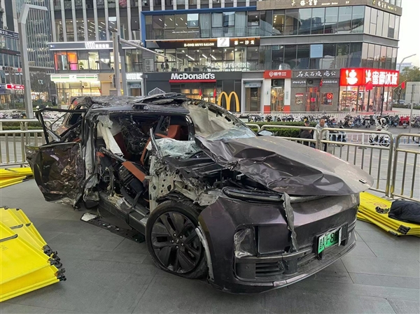 门店回应理想L9失控致车毁人亡：鉴定无质量问题、继续配合调查