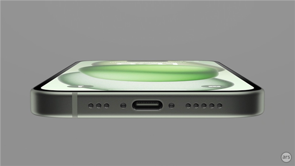 没有磕碰 自己碎裂！苹果客服回应iPhone15玻璃背板易碎：确实可能存在该问题