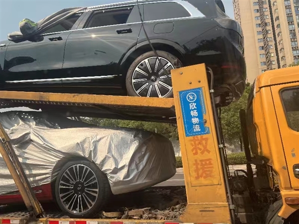 余承东口中1000万以内最好的SUV！问界M9实车曝光：确实大气