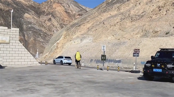 17岁少年骑共享单车52天5000公里！成都-拉萨-新疆 穿越无人区