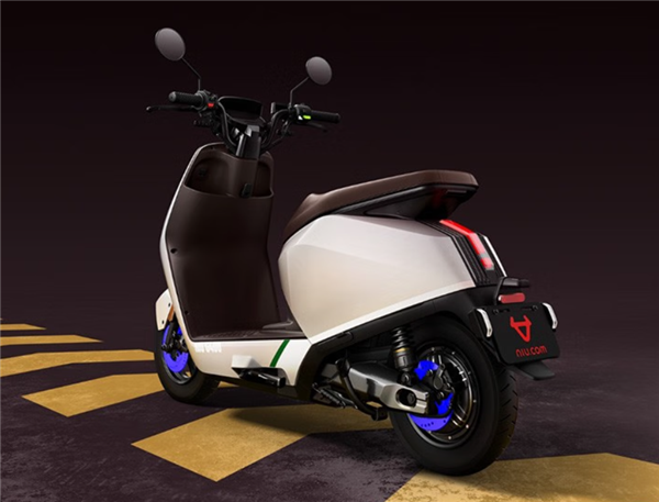 小牛G400两轮电动车开售:续航100km 最高时速52km/h