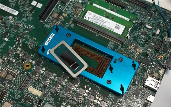 Intel秘密工具首次公开:6大8小14核心全部超到6.0GHz!
