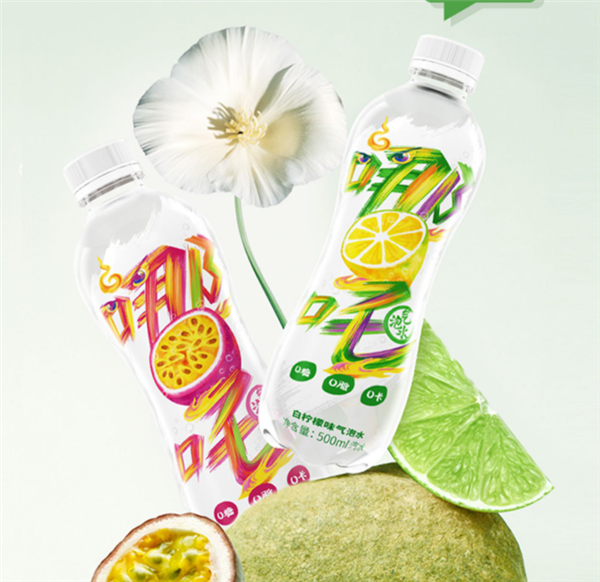 0糖0脂0卡 三种口味 哪吒气泡水1.66元/瓶史底