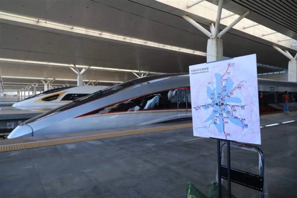 世界上最快的擦肩而过不到1秒！济郑高铁交会速度870km/h