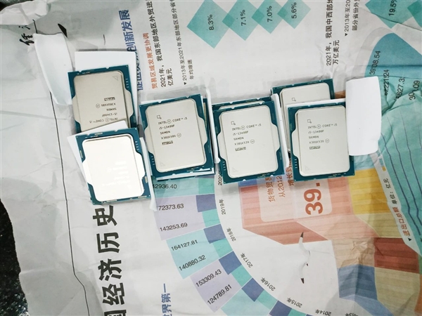 “腰缠万贯”!男子腰缠239个CPU入境被查:还有13代酷睿i5-13400F