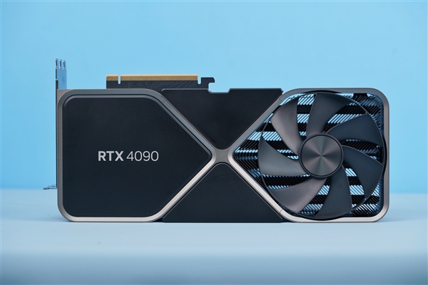 5万元的RTX 4090离奇故障：100多焊点脱落、进去一只