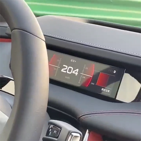 男子驾驶小米SU7高速狂飙232km/h还发网上 网友：自爆型选手