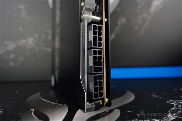撼迅水冷版RX 7900 XTX开箱:疯狂三8针供电、赠品有意思