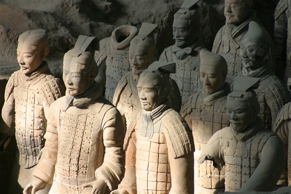 秦始皇陵何时能打开?原来“世界第八大奇迹 ”的兵马俑每天都在挖 专家释疑