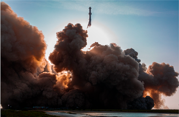 SpaceX星舰“首炸”影响严重！有毒物质飞至数英里外