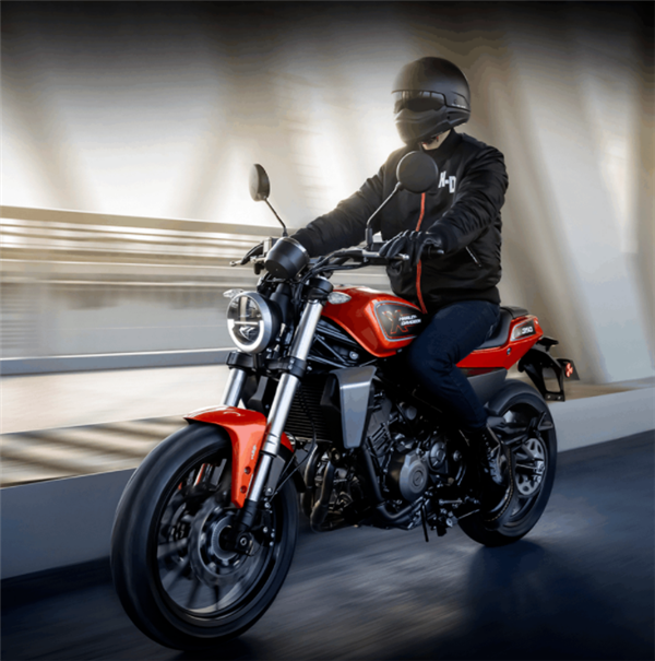 年轻人第一台哈雷!全新X350售价曝光:双缸水冷仅33388元