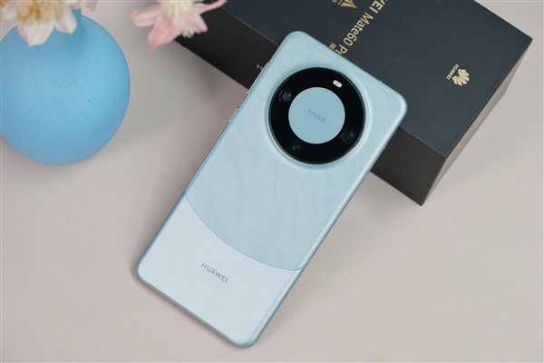 成本不便宜！华为Mate 60 Pro拆解：国产零部件价值激增 老外感叹中国技术