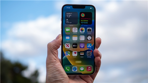 苹果在iPhone 14上挤牙膏!果粉立马用脚投票:好评率跌了