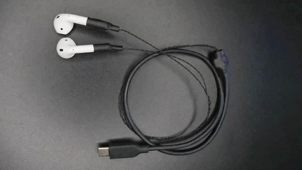 大神魔改AirPods：无线变USB-C有线