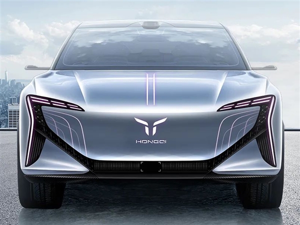红旗全新中大型SUV E202亮相：5分钟充电300公里