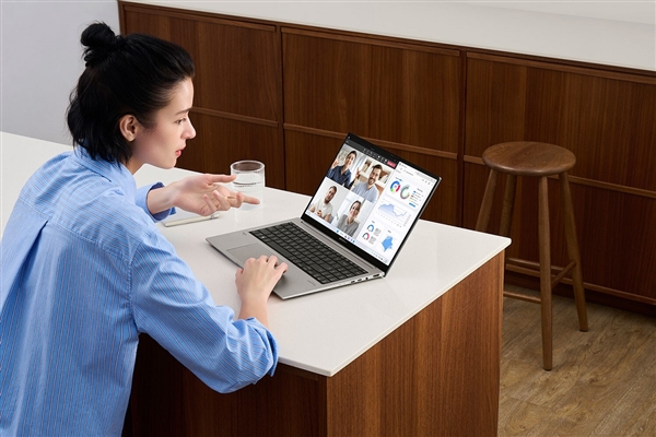 华硕2023款Zenbook 15 OLED笔电发布:全金属机身、锐龙7000系CPU