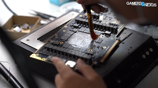 与NV决裂！EVGA RTX 4090重现人间：轻松超到世界第一