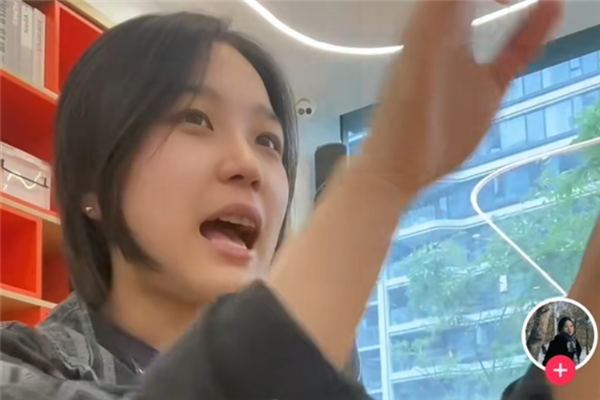 00后幼师回应唱挖呀挖呀走红：揭秘为何“挖呀挖呀”能魔性洗脑全网
