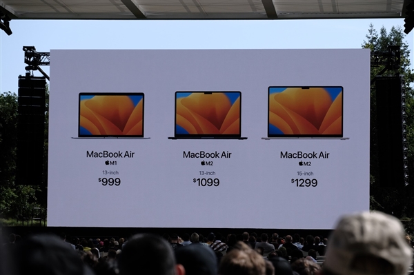 世界最薄15寸笔记本!苹果发布新款MacBook Air:M2处理器比Intel快12倍