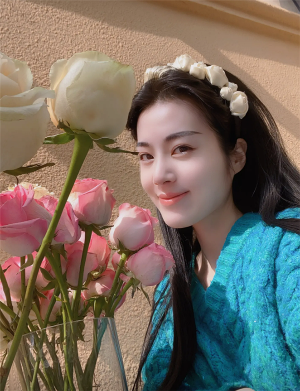 缘分好奇妙 女孩拿2004年老照片在抖音寻人 真找到了